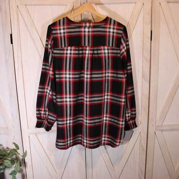 NWT - Christopher & Banks Long Sleeve blouse - Black-Red Plaid - Size L - Picture 4 of 9